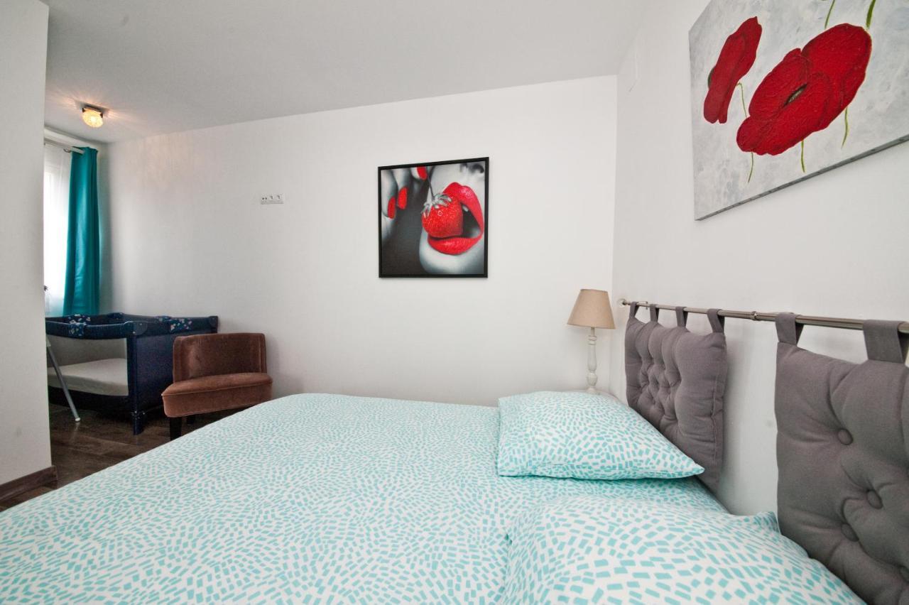 Gite 65 M2 200 M Gare T-G-V 400 M Centre-Ville Grand Parking 250 Places Gratuit Face Au Logement Arras Buitenkant foto